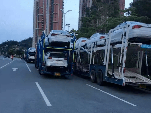 正規(guī)的轎車托運(yùn)公司具有哪些特點(diǎn)？-鑫邦運(yùn)車