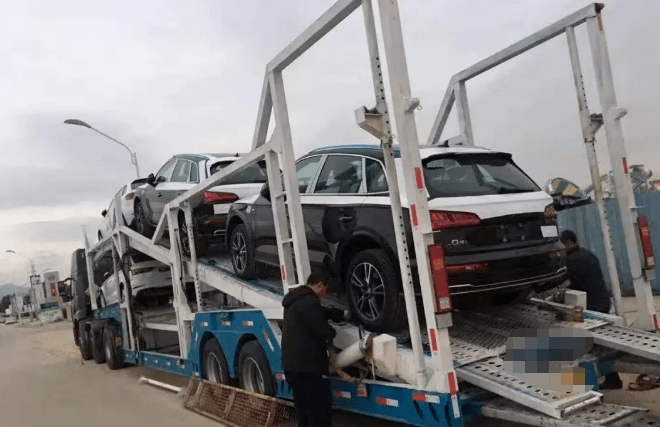選擇天津小車托運需要注意哪些問題？-鑫邦運車