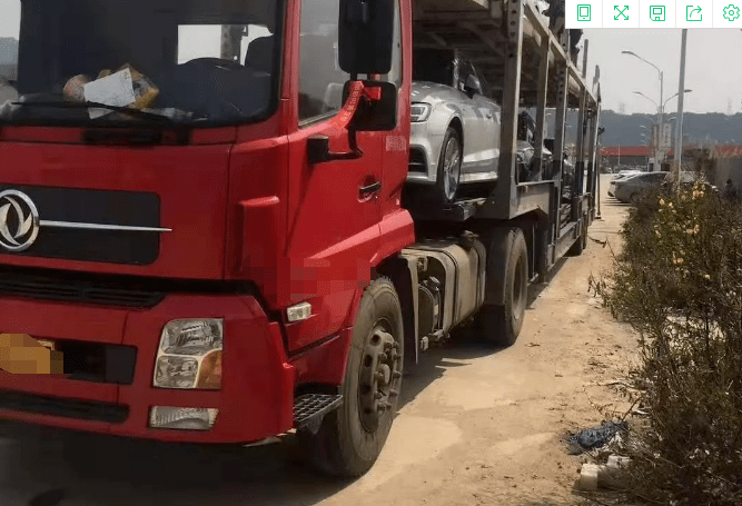 拖運(yùn)轎車過程中出現(xiàn)問題，車主承擔(dān)責(zé)任嗎？-鑫邦運(yùn)車