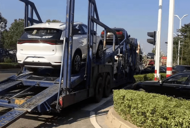 汽車托運公司如何選擇運輸路線？-鑫邦運車