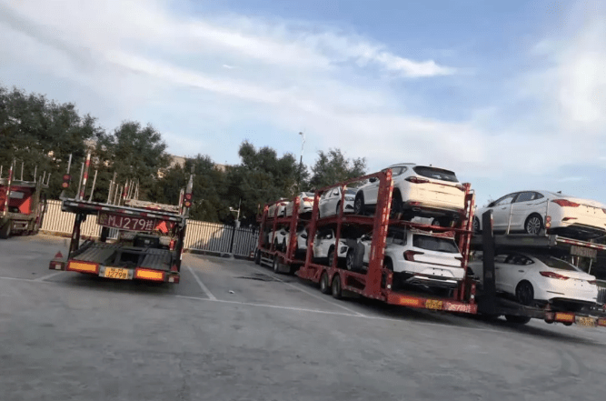 托運(yùn)小轎車的時(shí)候需要注意哪些細(xì)節(jié)？-鑫邦運(yùn)車