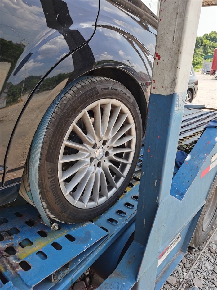 轎車托運(yùn)費(fèi)用大約需要多少錢？汽車托運(yùn)的費(fèi)用結(jié)構(gòu)和影響因素