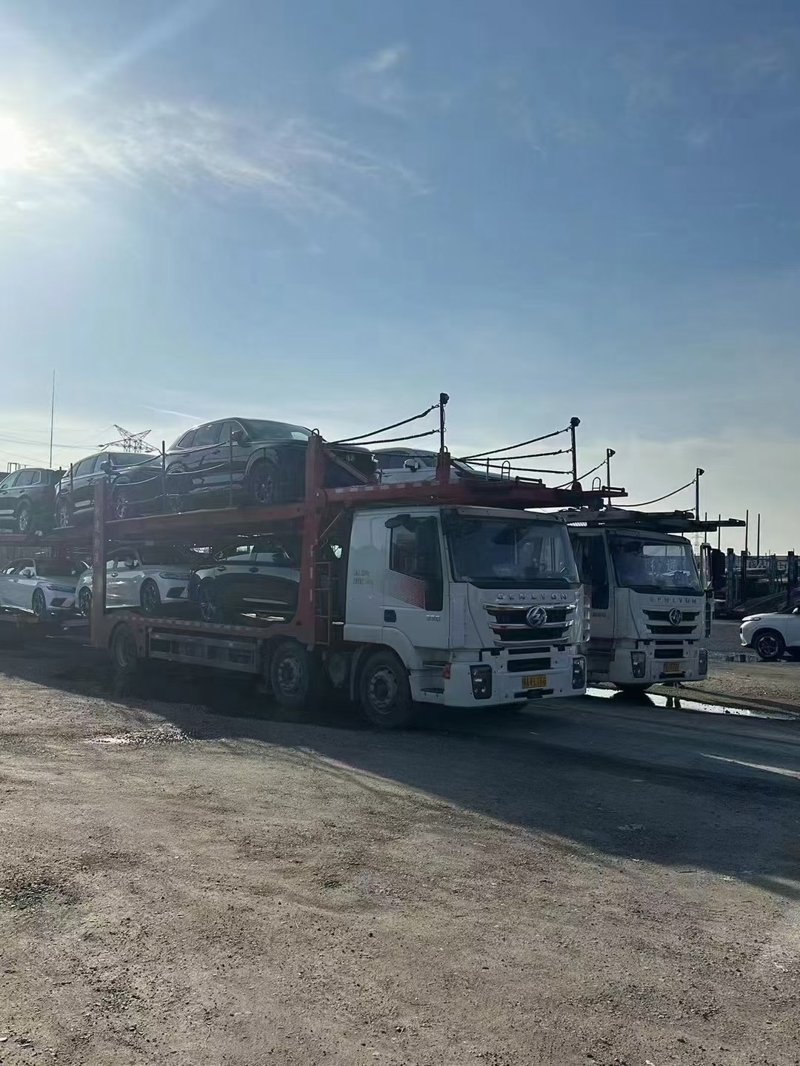 雅安的轎車托運怎么選？鑫邦轎車托運，品質(zhì)之選！