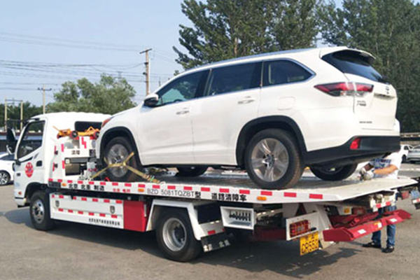汽車托運(yùn)怎么做能比較省錢，物流拖運(yùn)按照什么來收費(fèi)的?